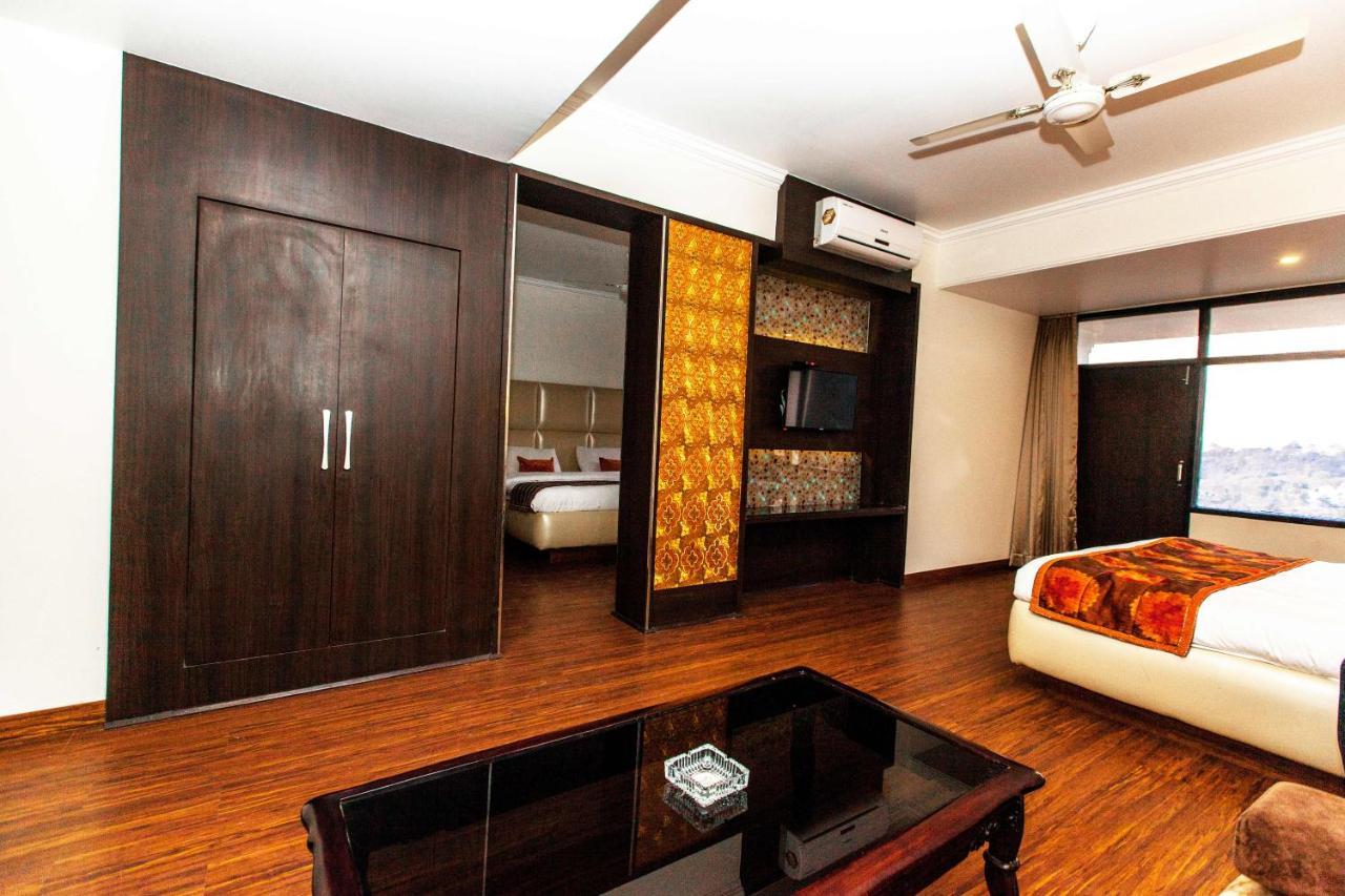Hotel Subash International Katra  Exteriér fotografie