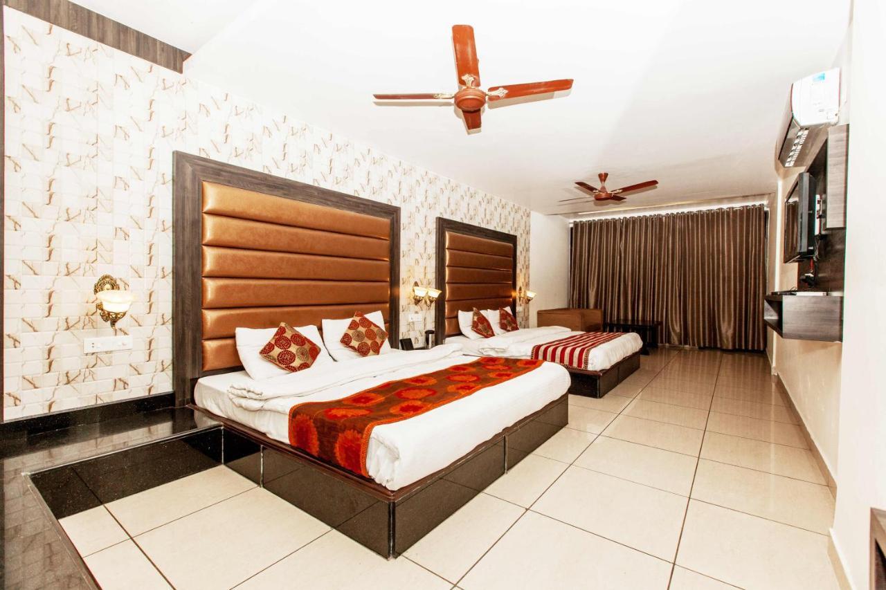 Hotel Subash International Katra  Exteriér fotografie